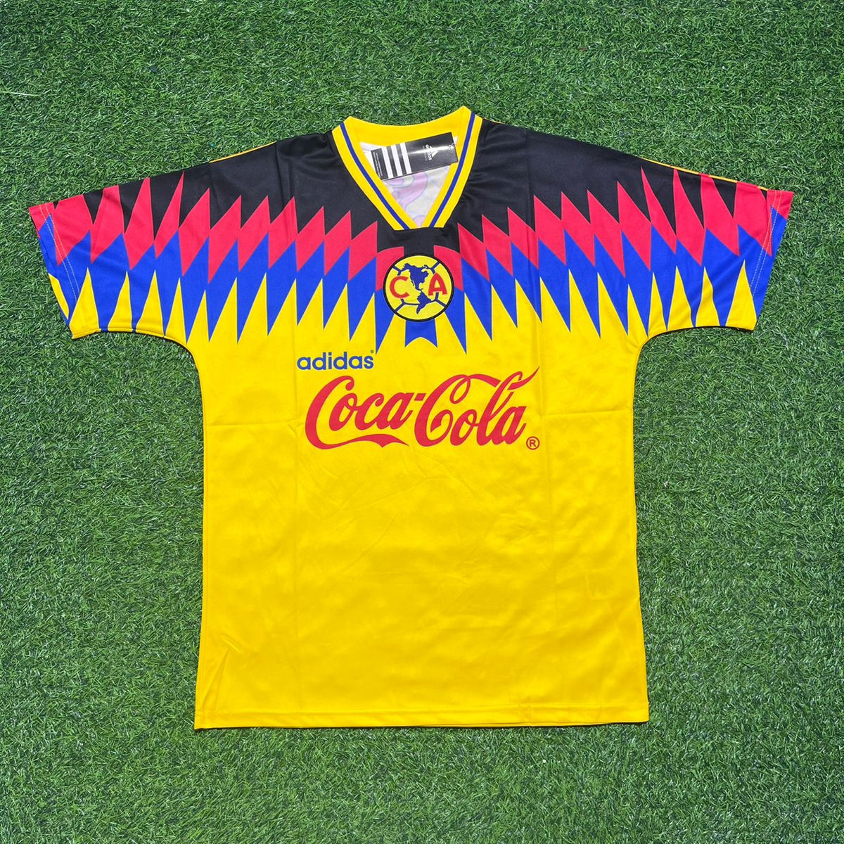 1994 Luís Roberto Alves “Zague” Club América Retro Football Jersey – Front View