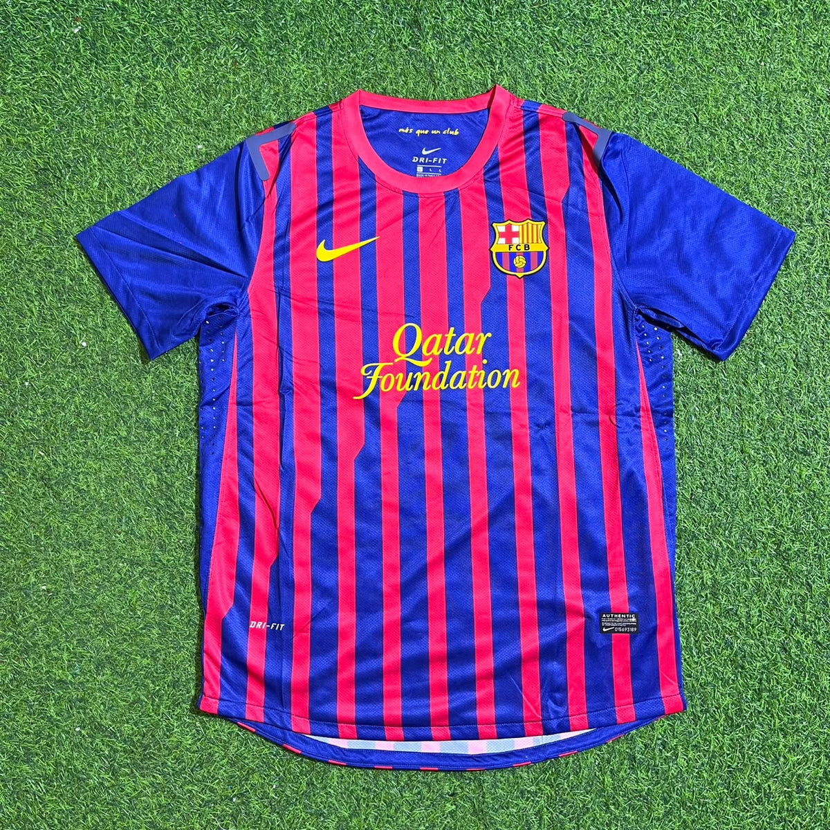 Barcelona Retro Home Football Jersey – Luis Suarez – Front View