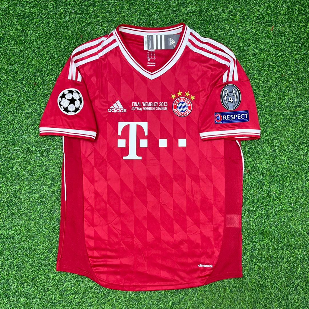 Bayern Munich 2013 Champions League Final Football Jersey – Luiz Gustavo – Front View