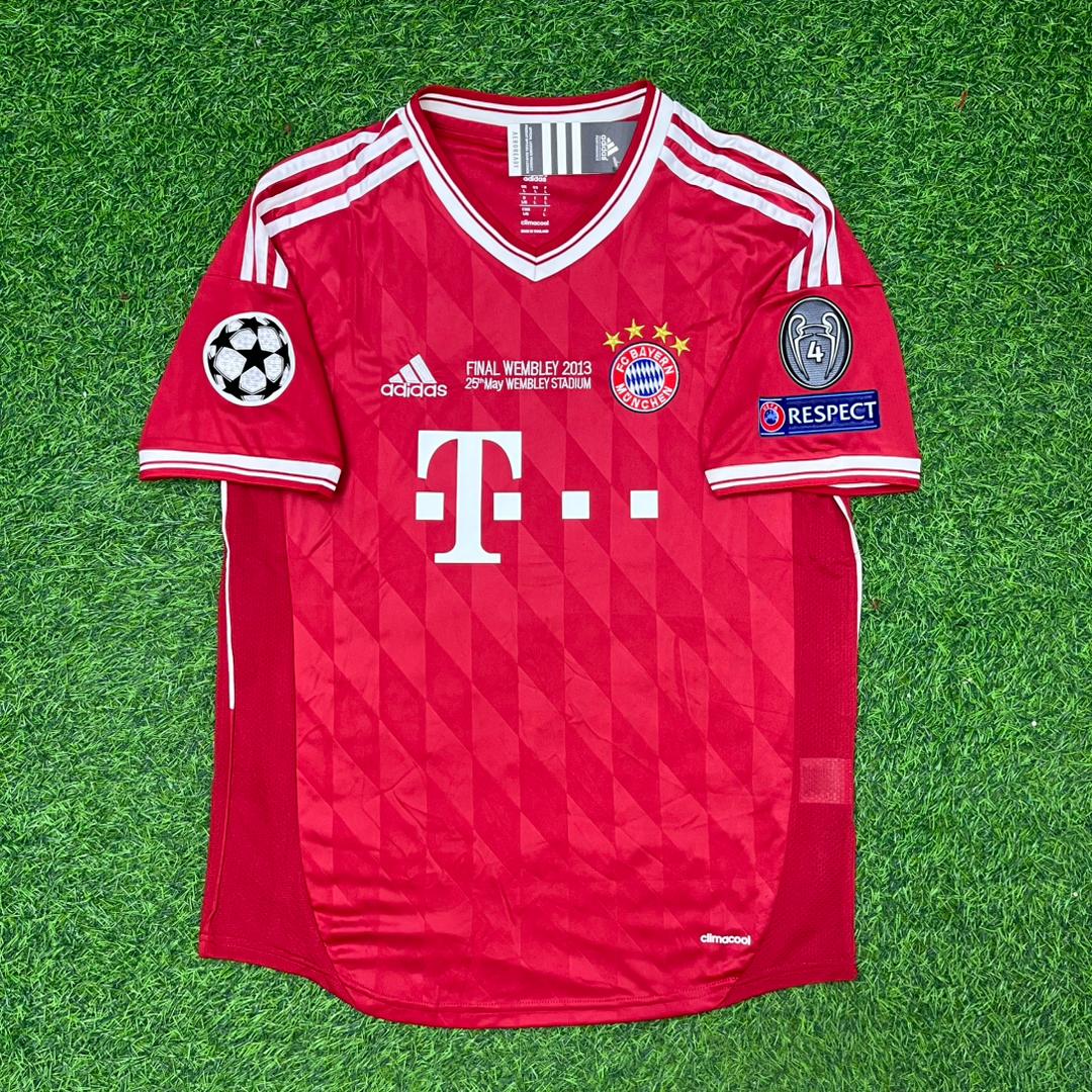 Bayern Munich 2013 Champions League Final Football Jersey – Luiz Gustavo – Front View