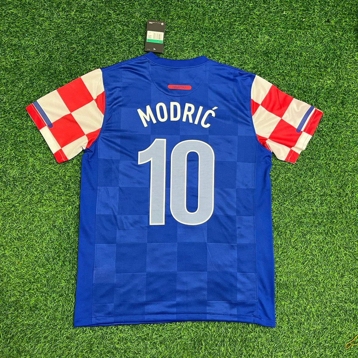 Luka Modric Croatia 2010-2012 Home Retro Football Jersey – Detailed View