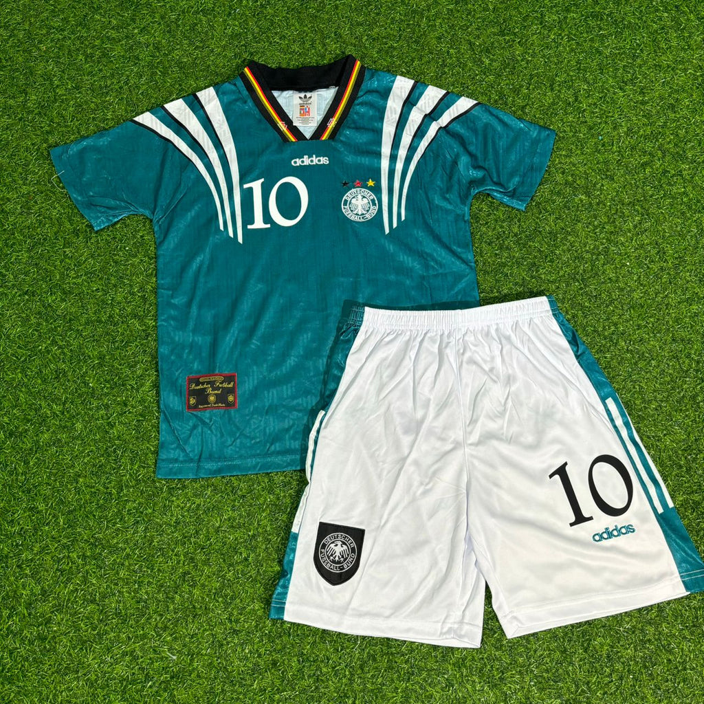 Lukas Podolski #10 Deutschland Retro Heim Kinder – Front View