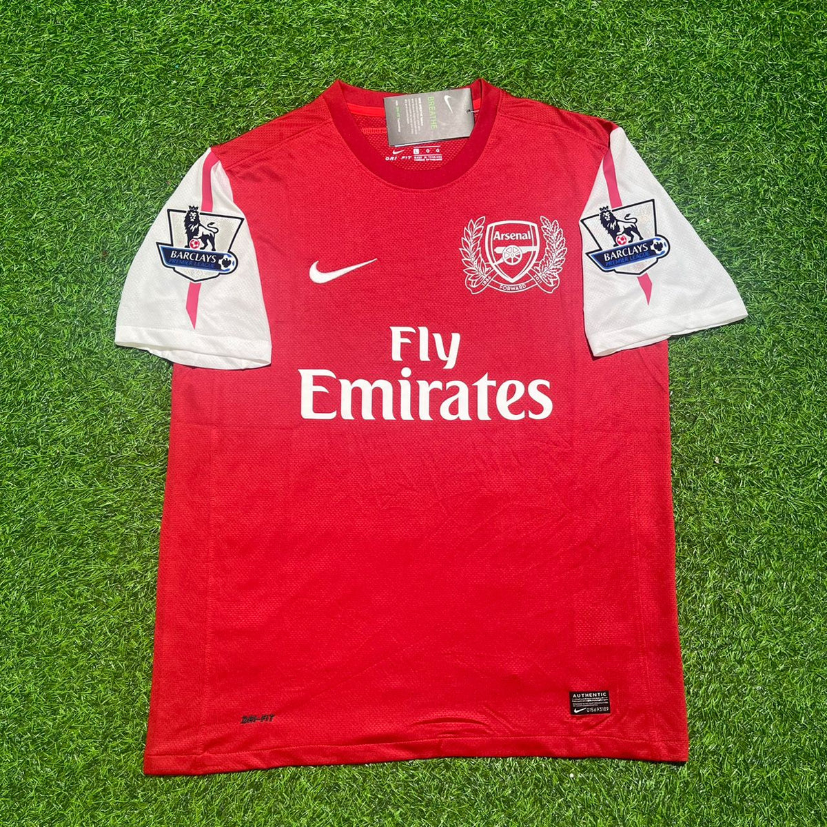 2011/12 Lukas Podolski Arsenal Retro Football Jersey – Front View