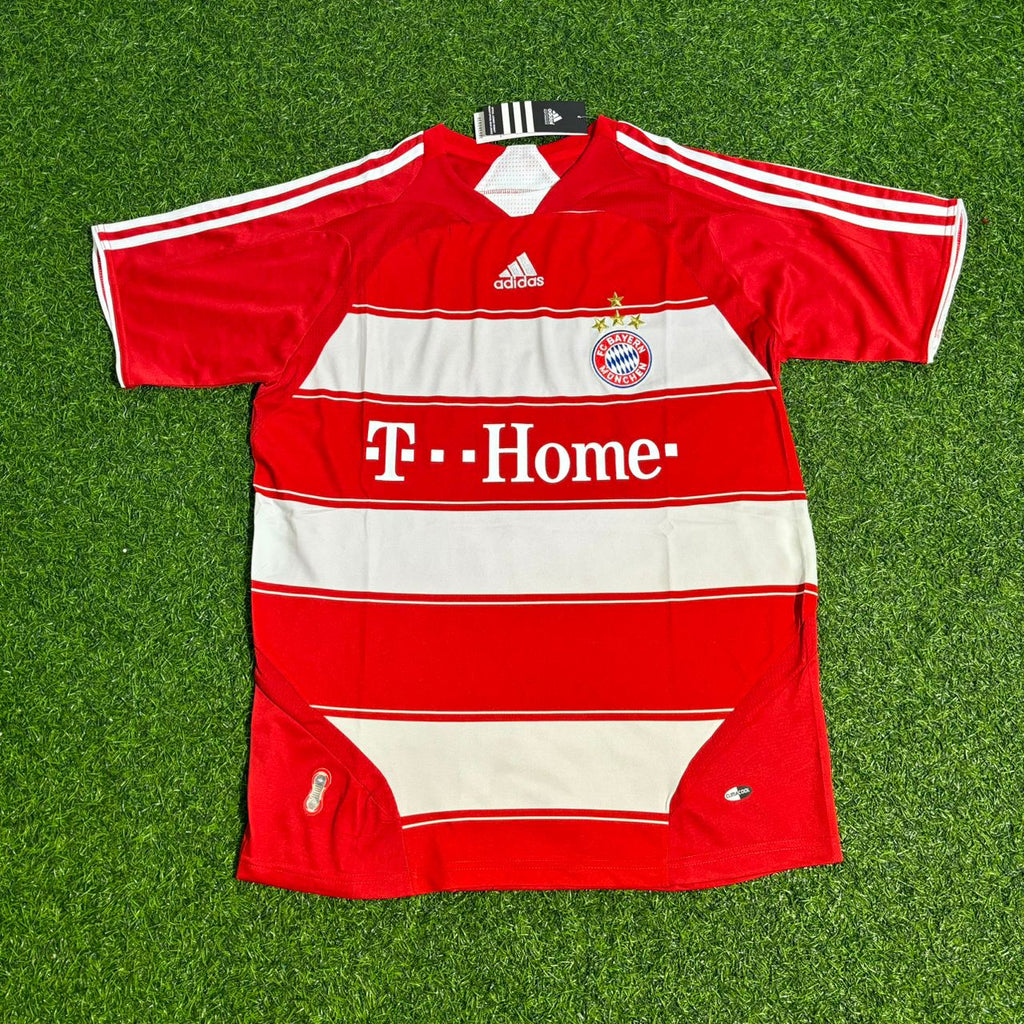 2007/09 Bayern Munich Retro Football Jersey – Lukas Podolski – Front View