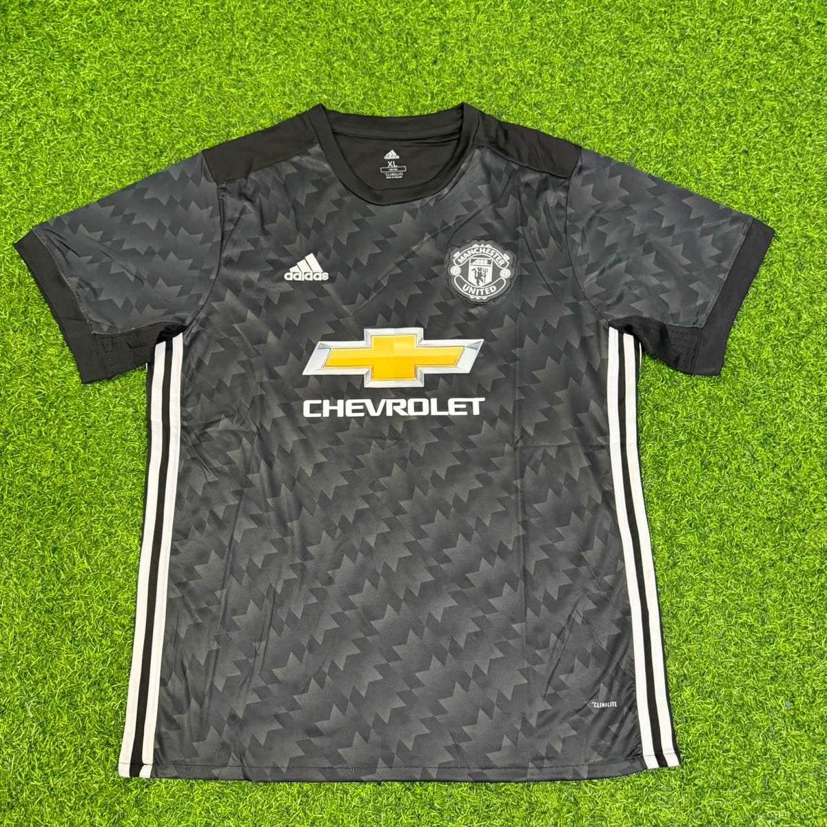 Marcus Rashford Manchester United 2017-2018 Black Retro Football Jersey – Front View