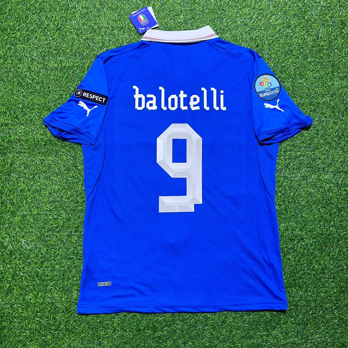 Italy Euro 2012 Retro Home Jersey – Mario Balotelli 9- – Back View