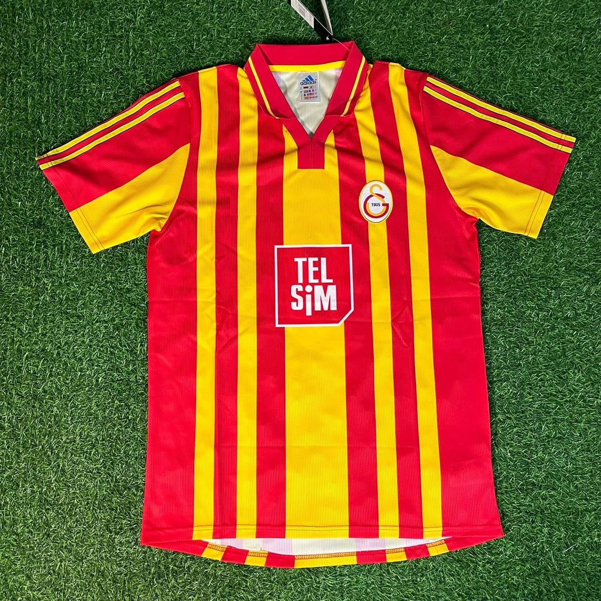Galatasaray 2000 UEFA Super Kupa Final Retro Formasi Kit Jersey – | | – Back View