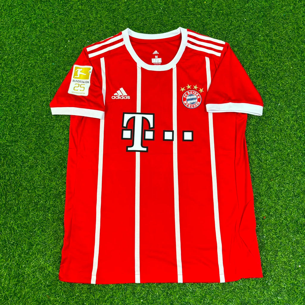 2017/18 Mats Hummels Bayern Munich Retro Home Football Jersey – Front View