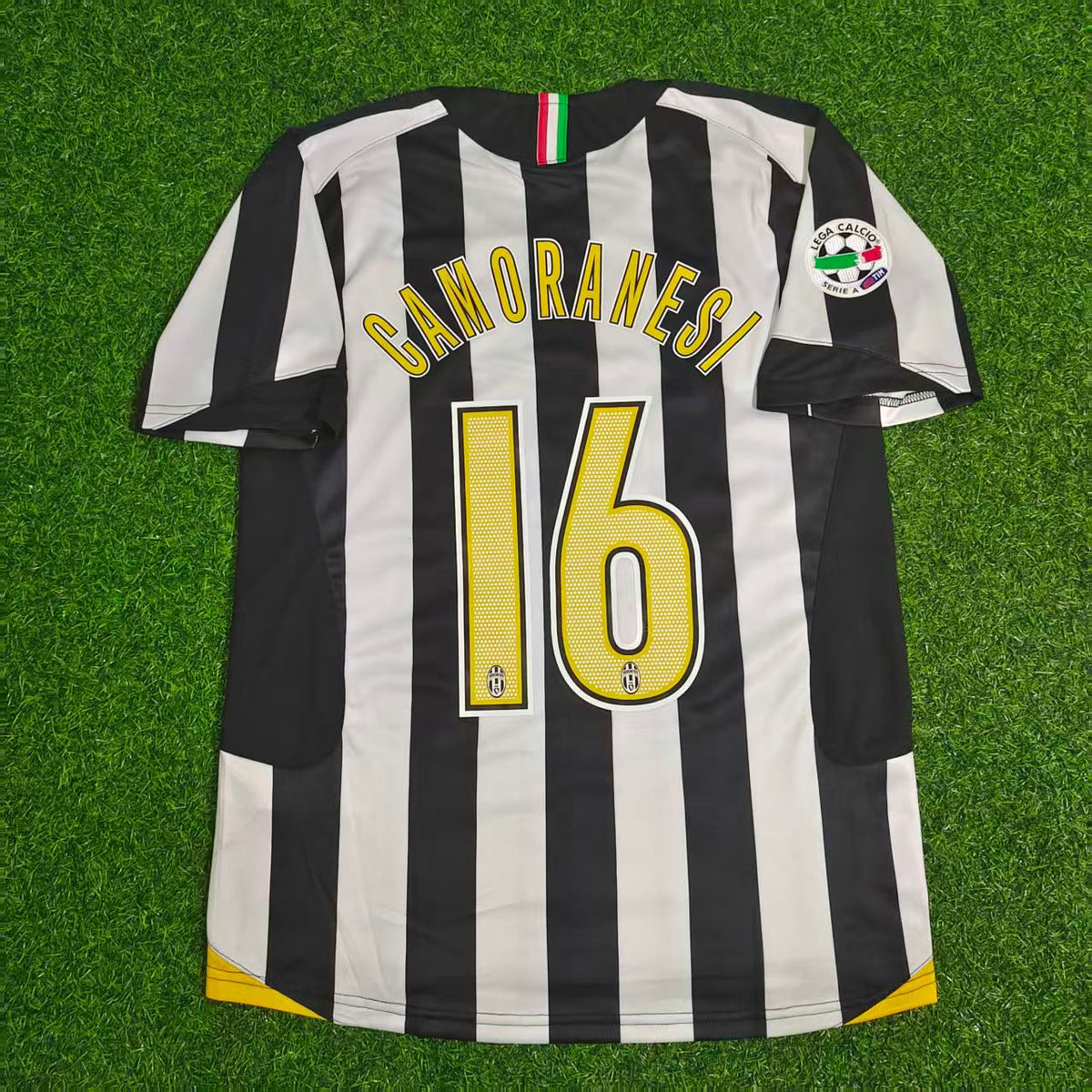 Mauro Camoranesi Juventus 2005-2006 Retro Jersey | Kit | | – Back View