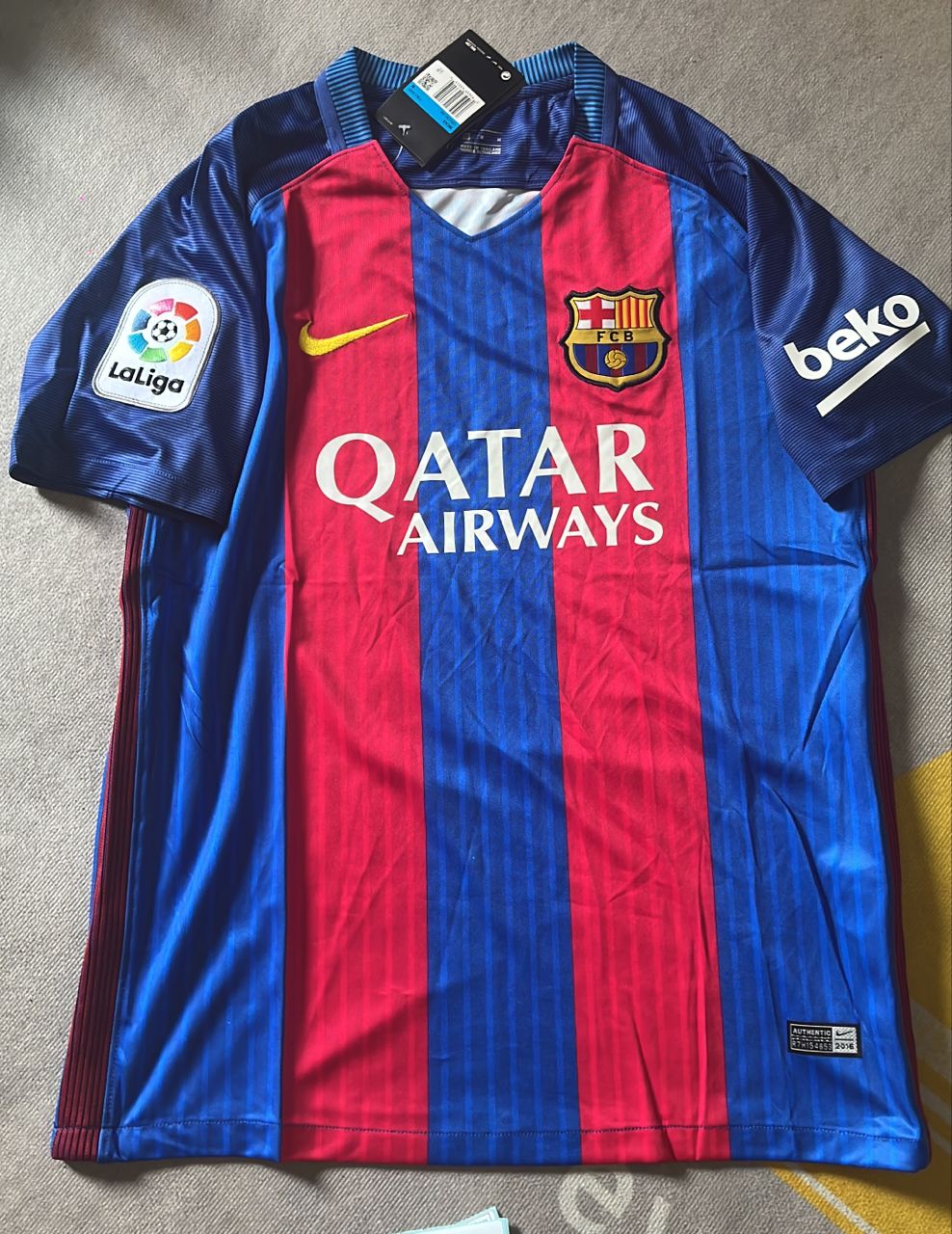Neymar Jr 11 – FC Barcelona 2016/17 Home Retro Jersey – 4