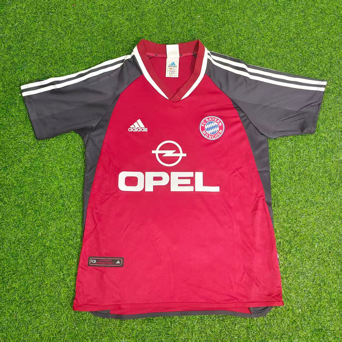 2001/02 Mehmet Scholl Bayern Munich Red Retro Football Jersey – Detailed View