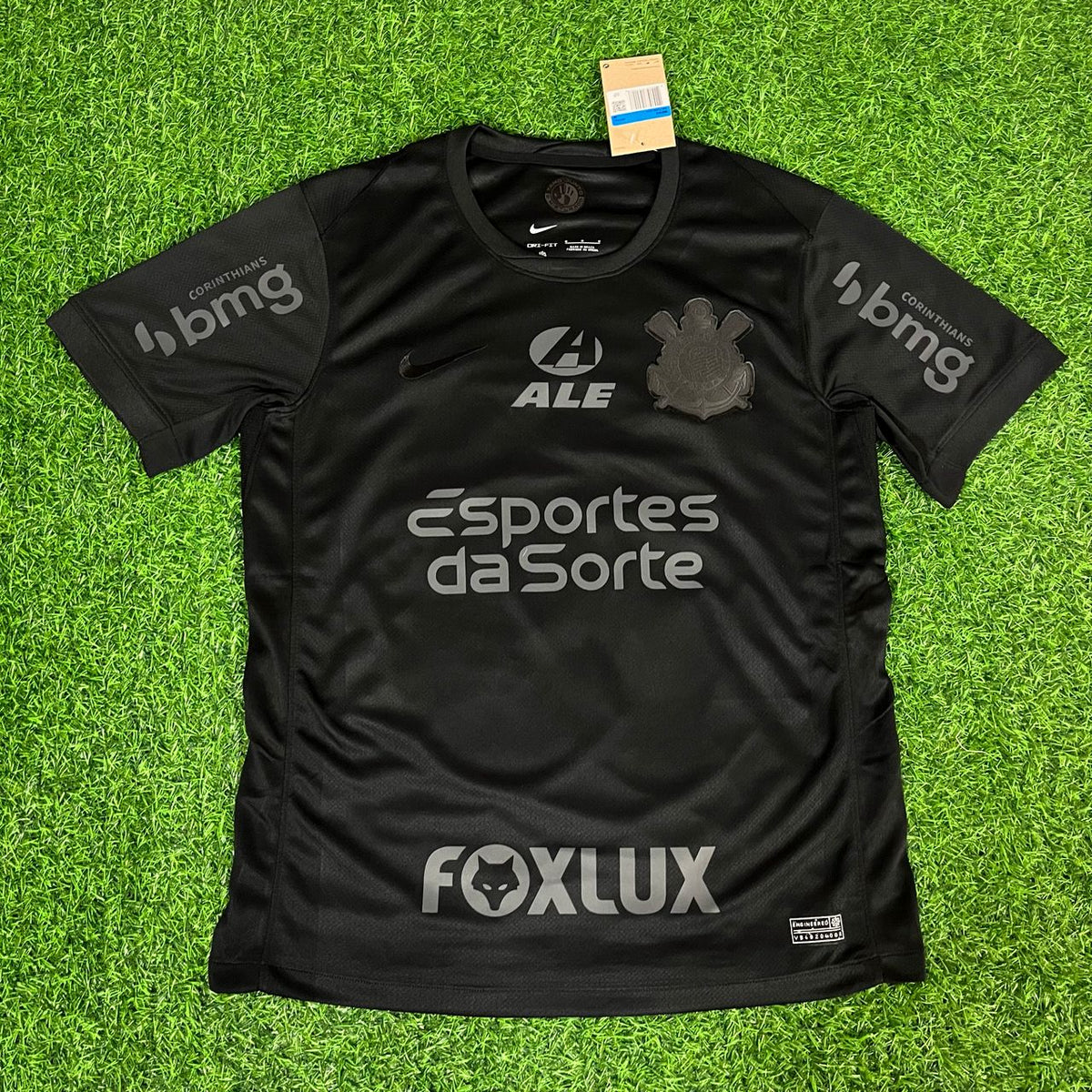 Memphis Depay #10 Corinthians Black Kit Jersey – Detailed View