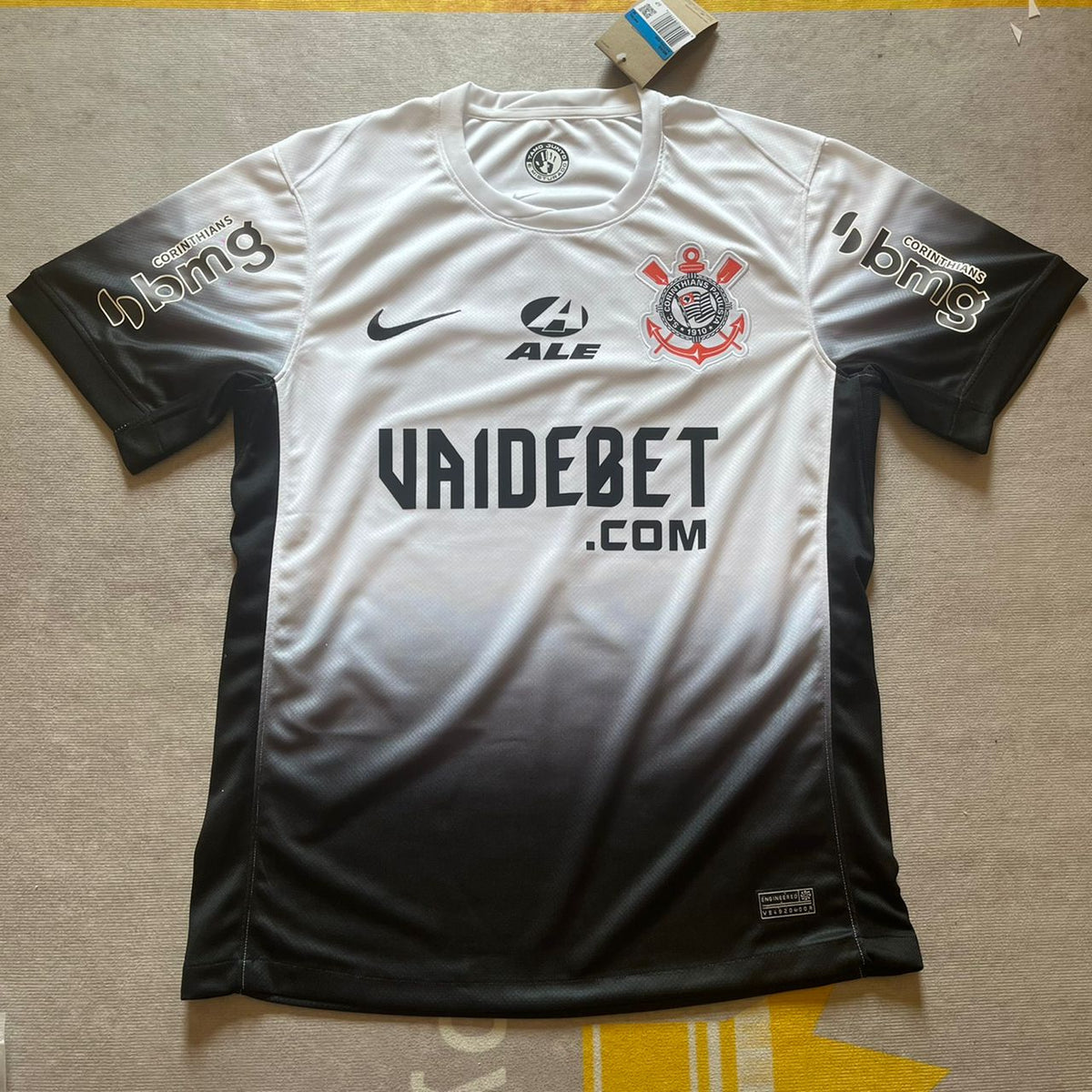 Memphis Depay 94 Corinthians Jersey – Front View