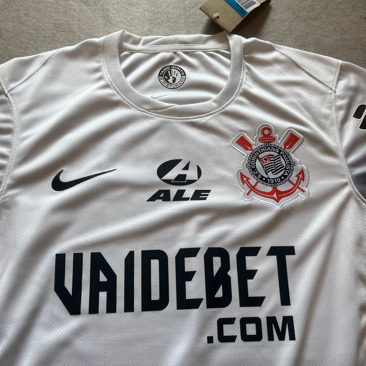 Memphis Depay 94 Corinthians Jersey – Detailed View