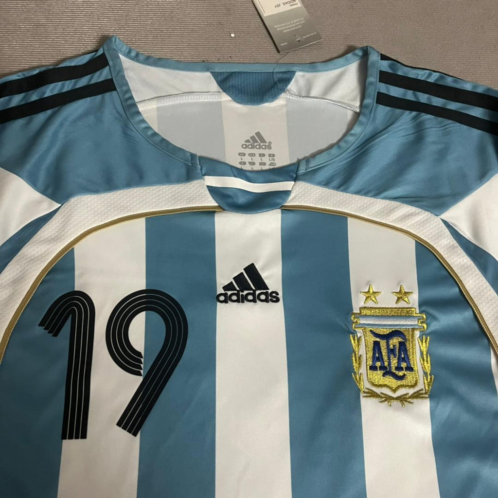 Lionel Messi Argentina Retro Jersey – Detailed View