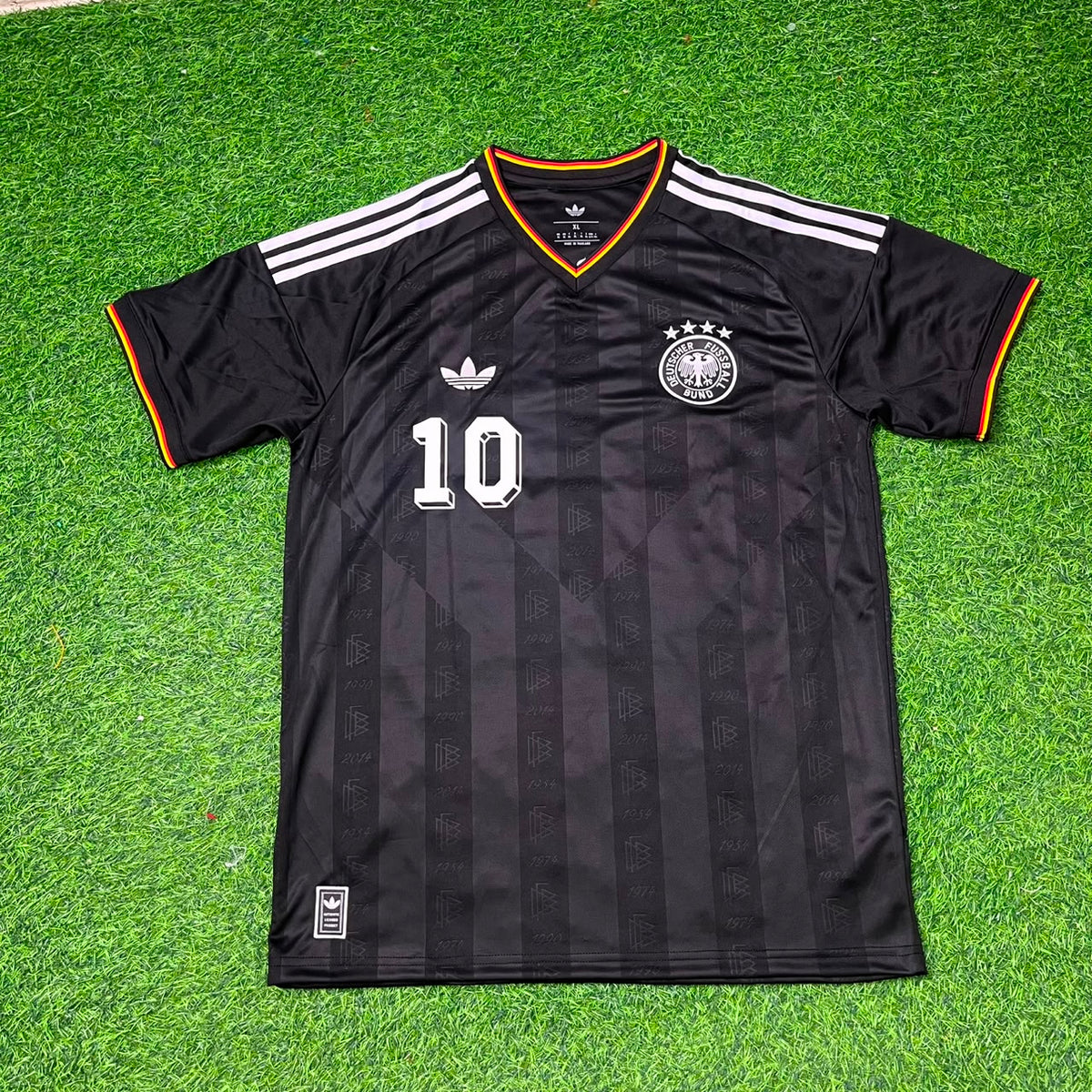 Germany Black Retro Football Jersey – Mesut Özil 10 – Front View