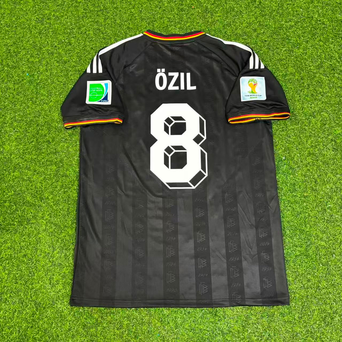 Mesut Özil Germany 2014 World Cup Special Edition Black Retro Football Jersey – Back View