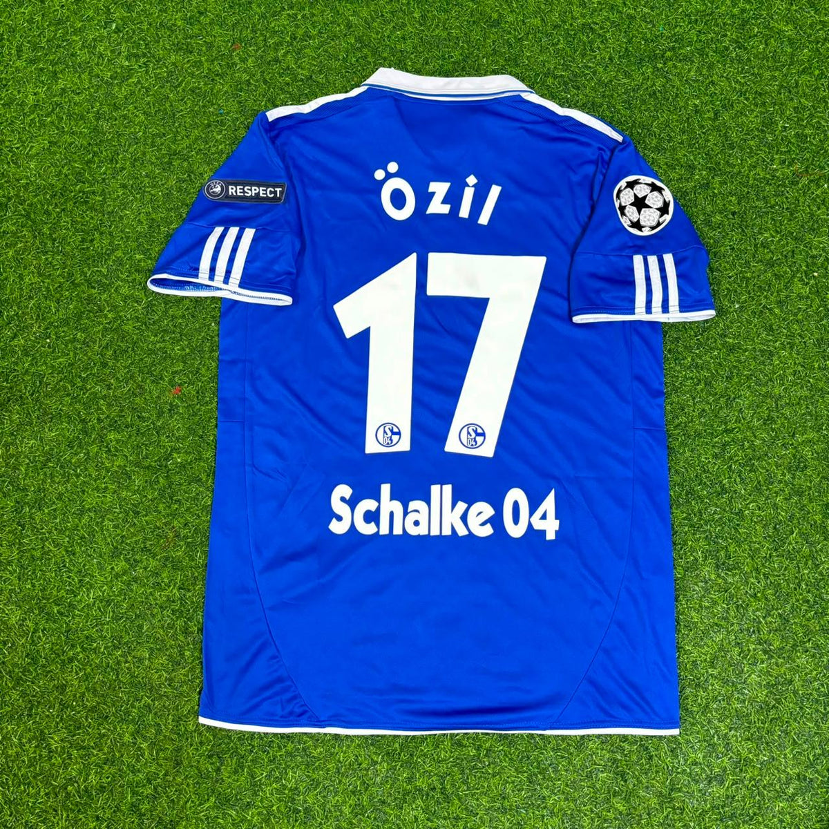 Mesut Ozil Özil Schalke 04 Retro Football Jersey – Back View