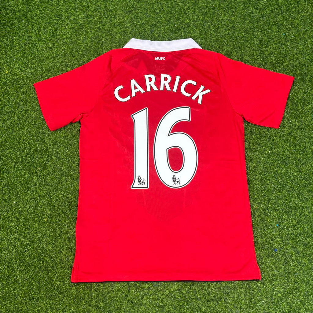 Manchester United 2010/2011 Retro Home Football Jersey – Michael Carrick – Back View