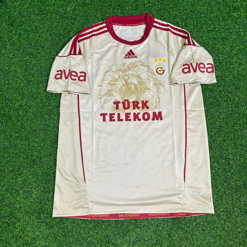 Elano Galatasaray 2010-2011 Retro Football Jersey – Front View