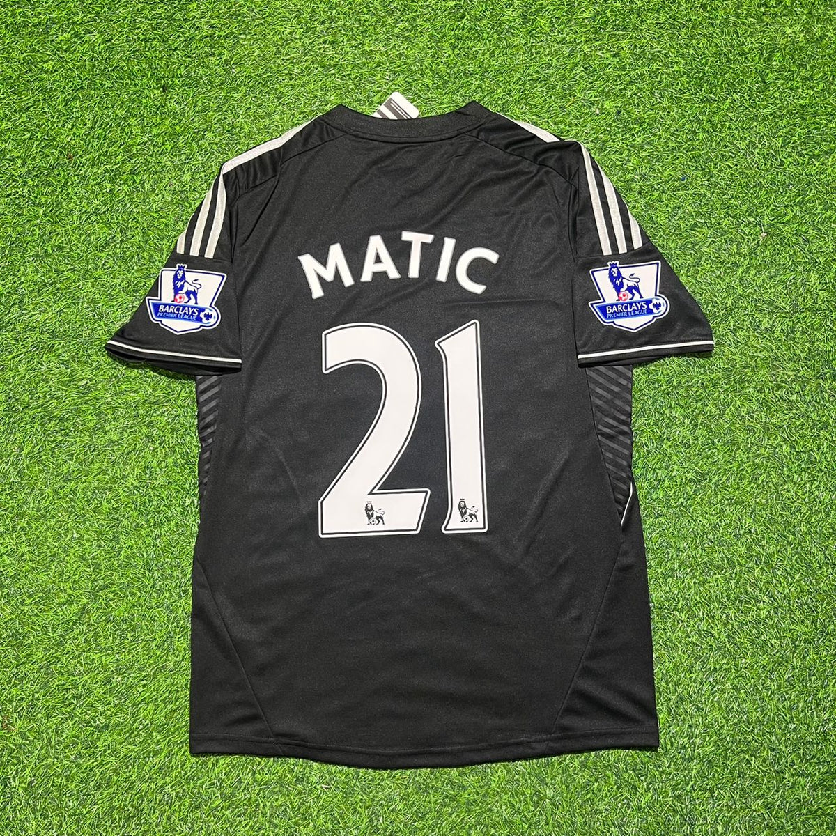 2013/14 Nemanja Matic Chelsea Black Retro Football Jersey – Back View