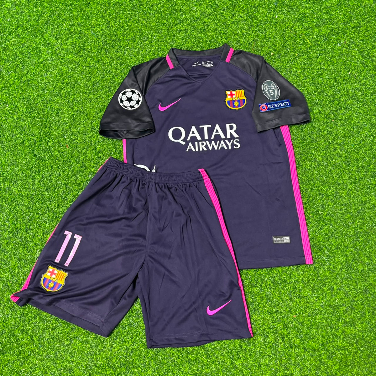 Neymar Jr Barcelona 2016-2017 Retro Kids Football Jersey – Front View