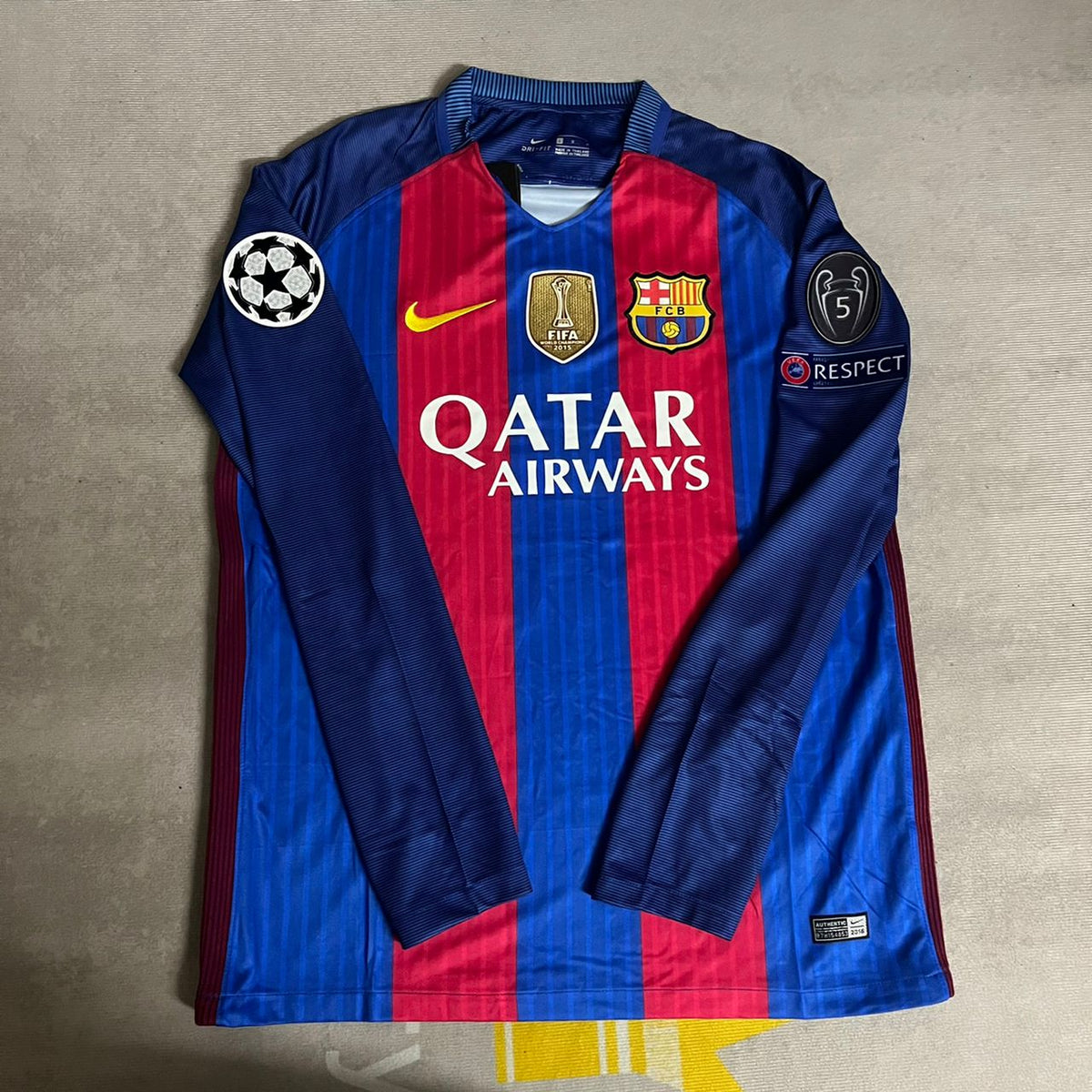 Neymar JR Barcelona 2016 Retro Jersey Soccer – Front View