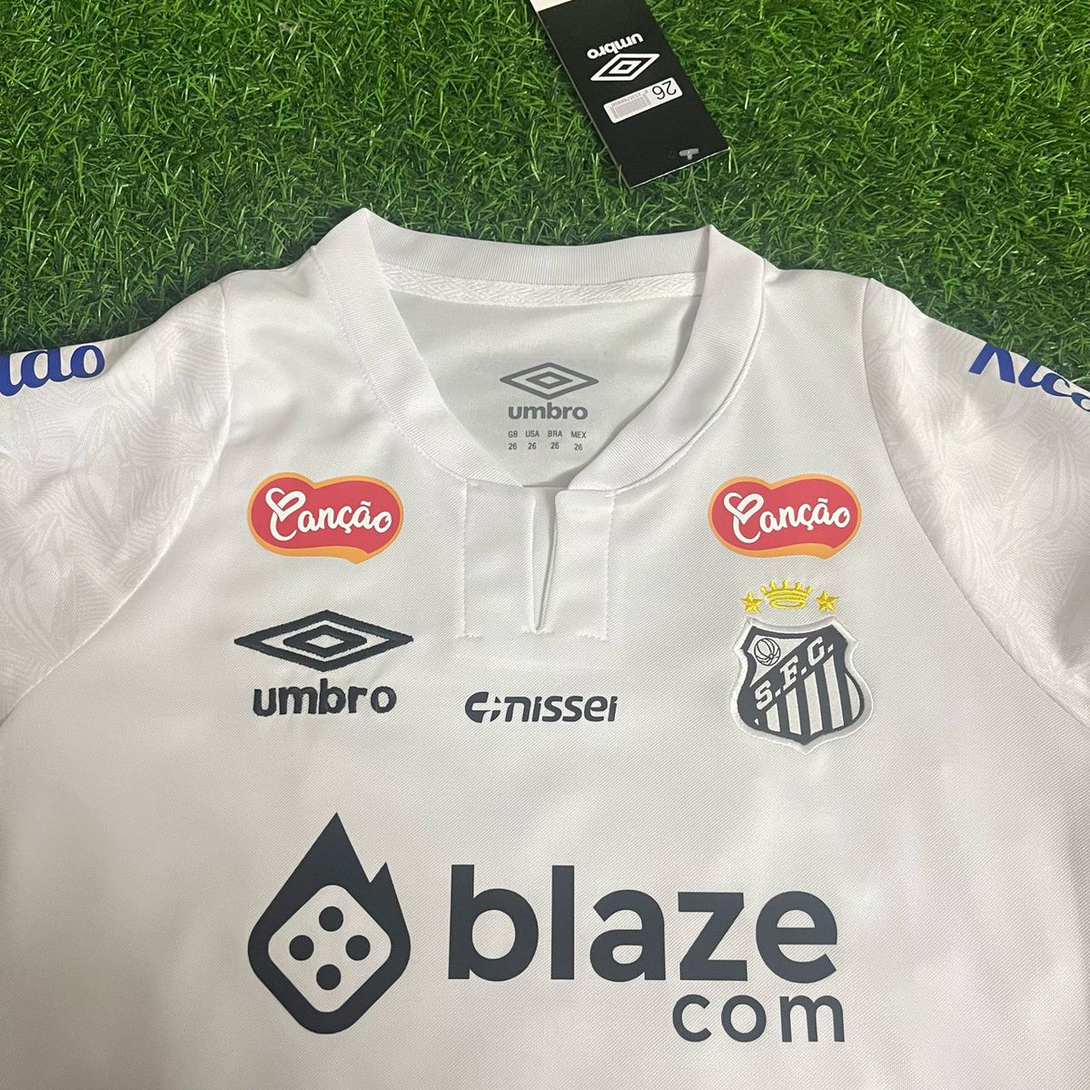 Neymar Jr Santos Kit Jersey – Detailed View