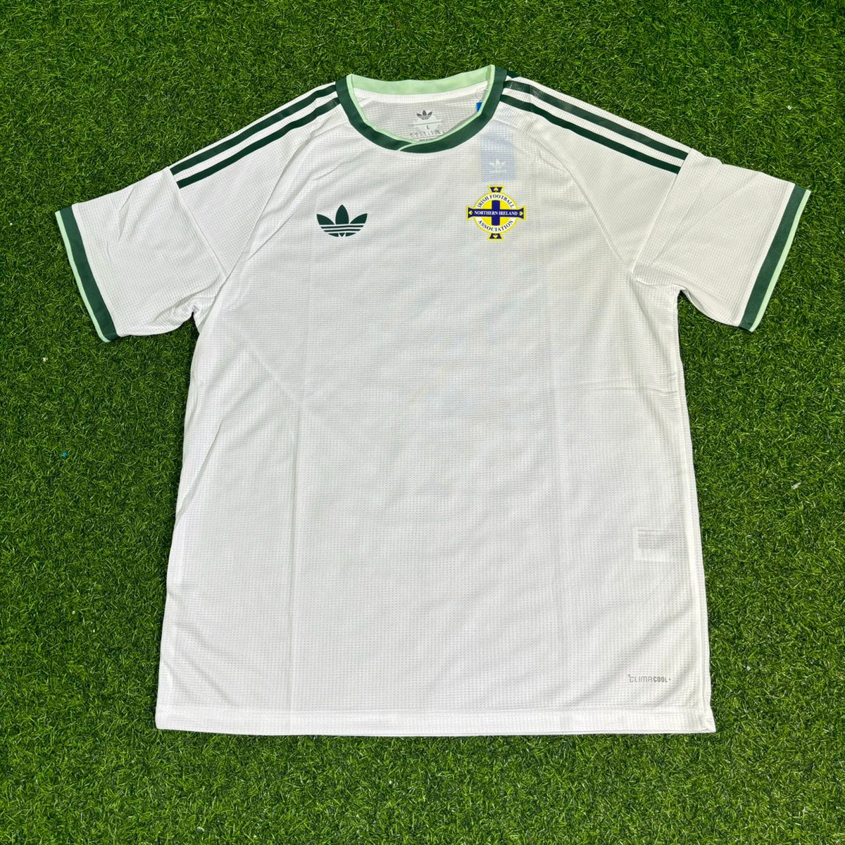 2026/27 Northern Ireland White Football Jersey – Detailed View