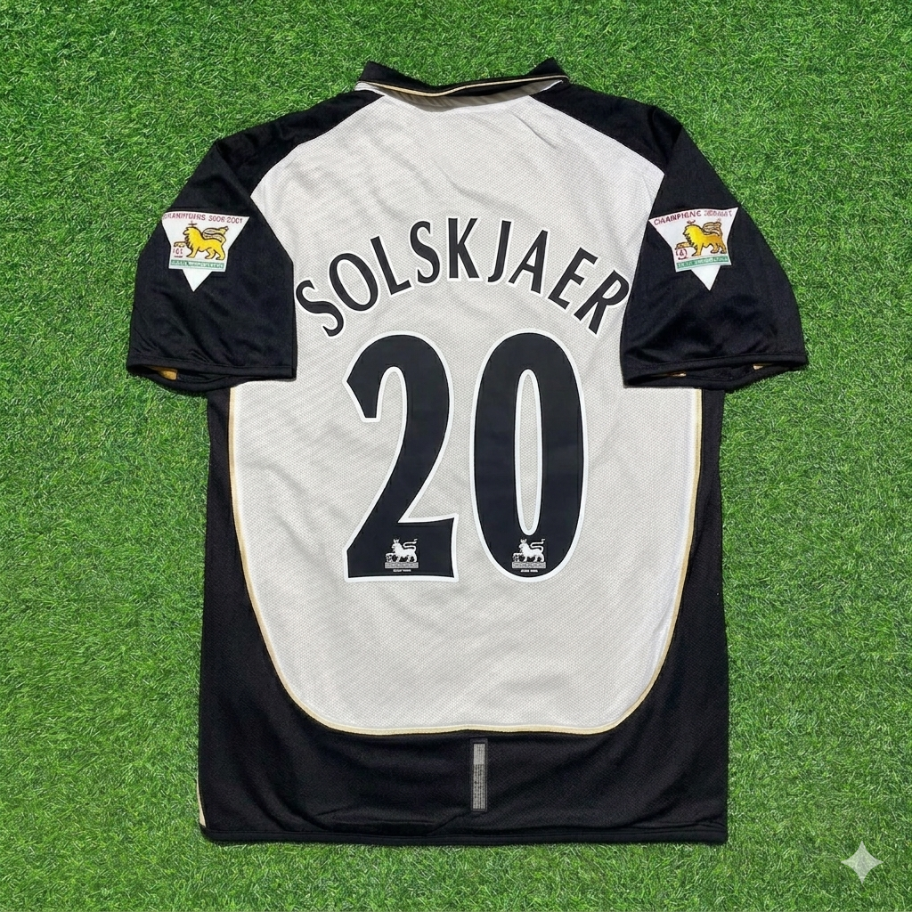 Manchester United 2001-2002 Reversible Retro Jersey – Ole Gunnar Solskjær #20 – Back View