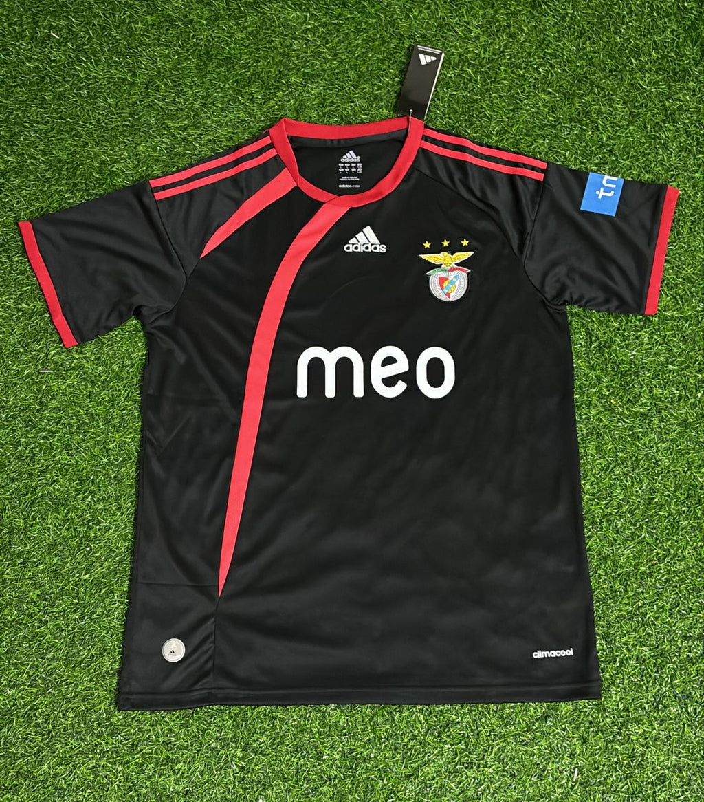 Oscar Cardozo #7 – Benfica 2009/2010 Away Black Retro Kit Jersey – Front View