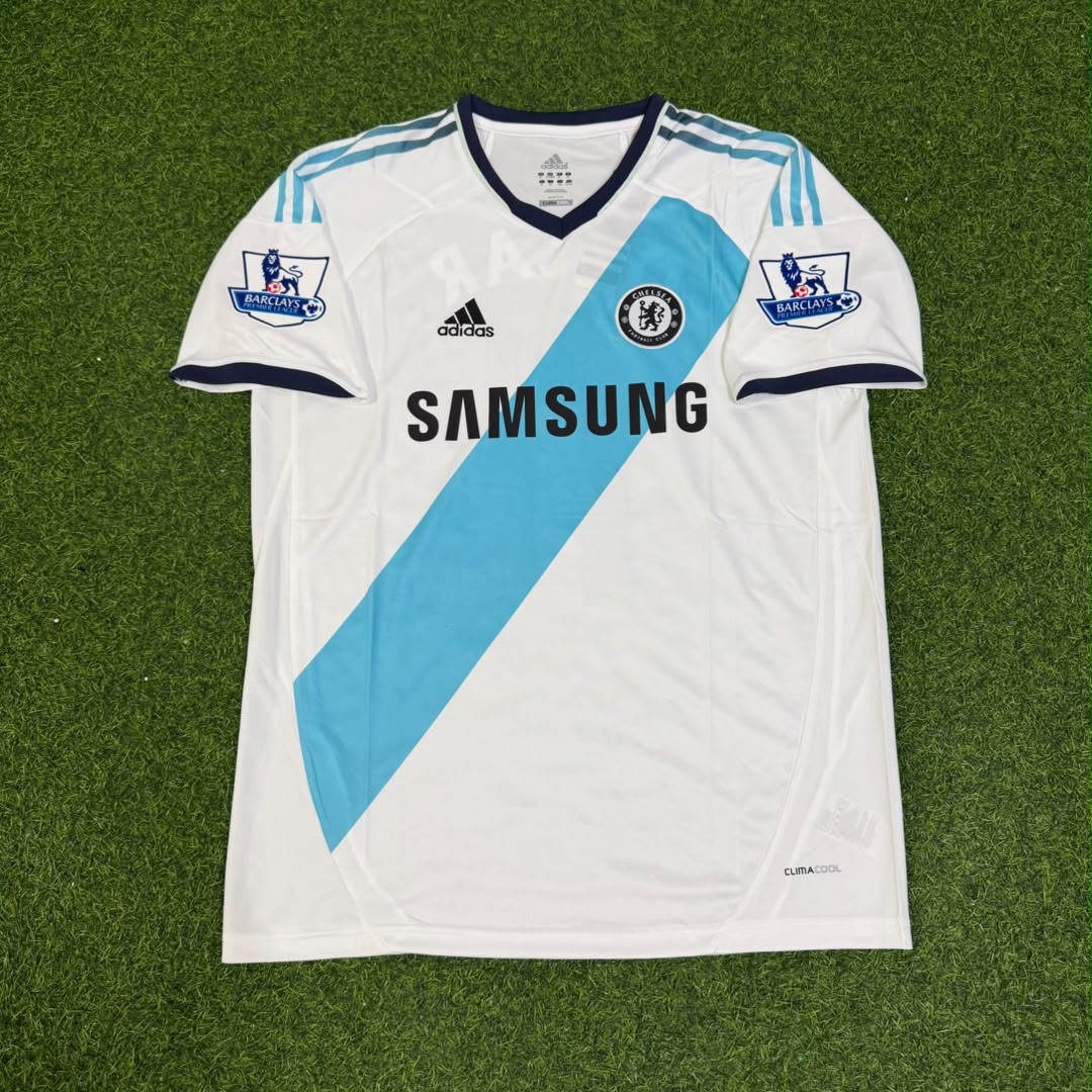 Oscar Chelsea 2012-2013 Retro White Football Jersey – Front View