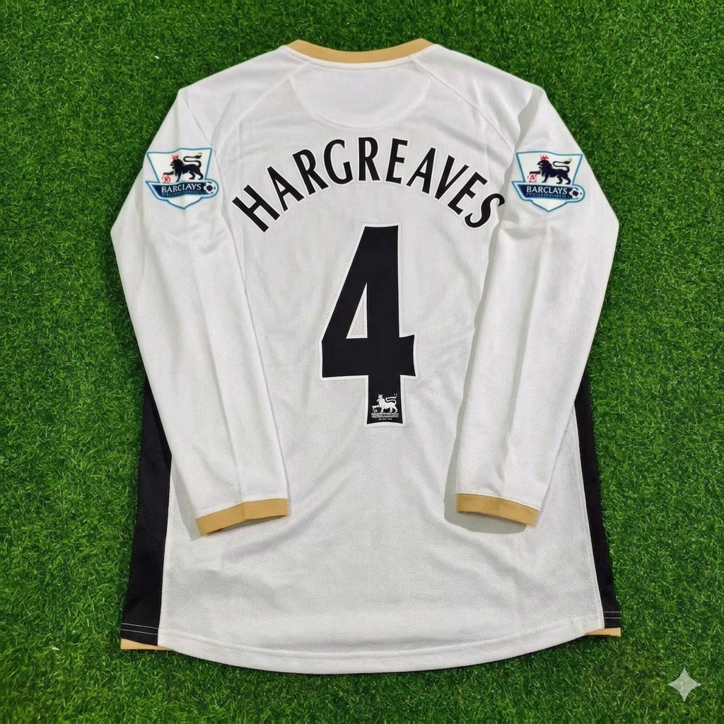 Owen Hargreaves #4 Manchester United 2006-2007 White Retro Long Sleeve Football Jersey – Back View