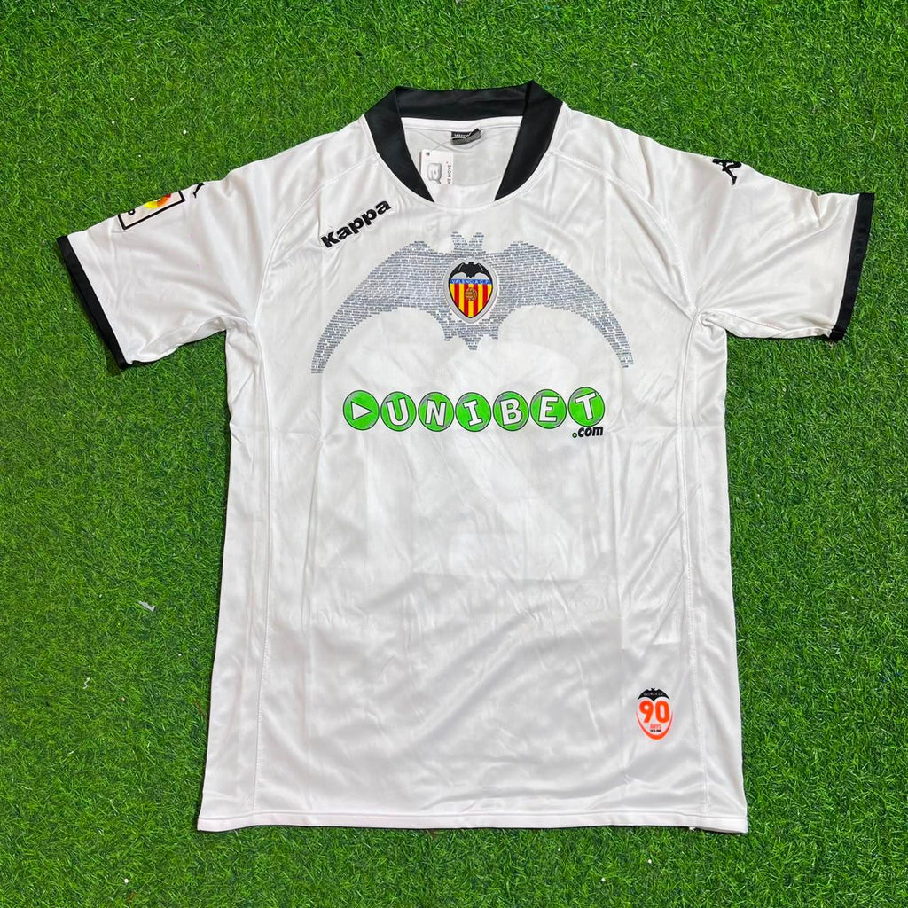 Valencia White Retro Football Jersey – Pablo Aimar #21 – Front View