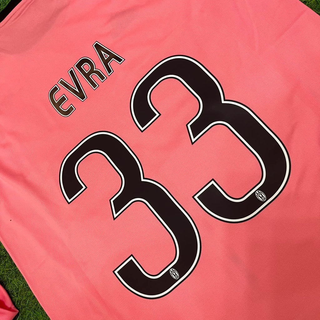 Juventus Pink Retro 2015-2016 Pink Jersey – Patrice Evra – Detailed View