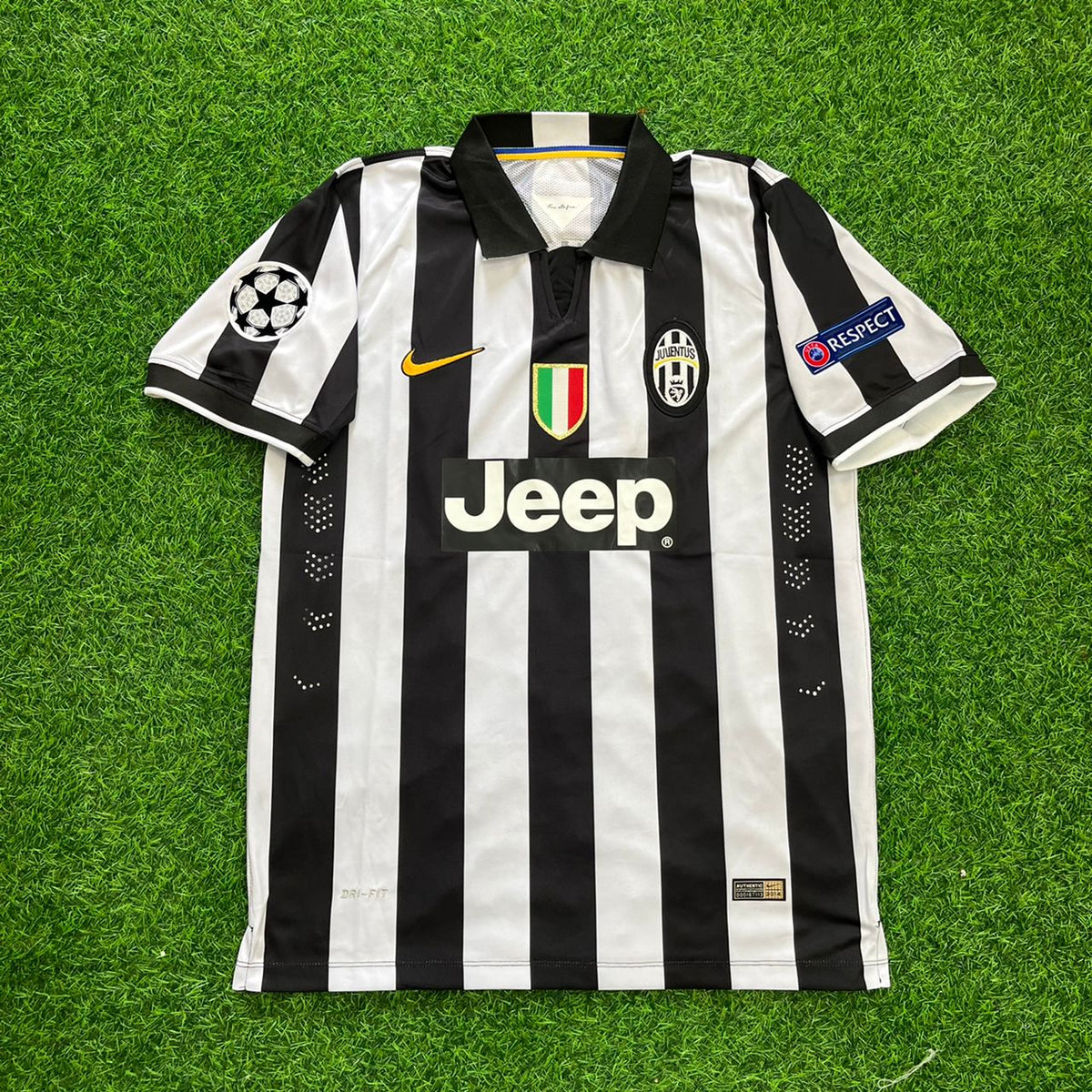 Paul Pogba 6-Juventus 2014 2015 Retro Jersey – Front View