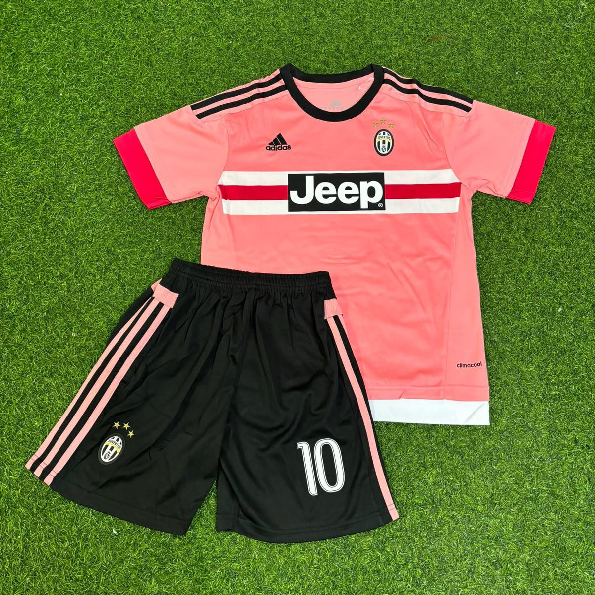 Paul Pogba Juventus 2015/2016 Pink Retro Kids Football Jersey – Front View