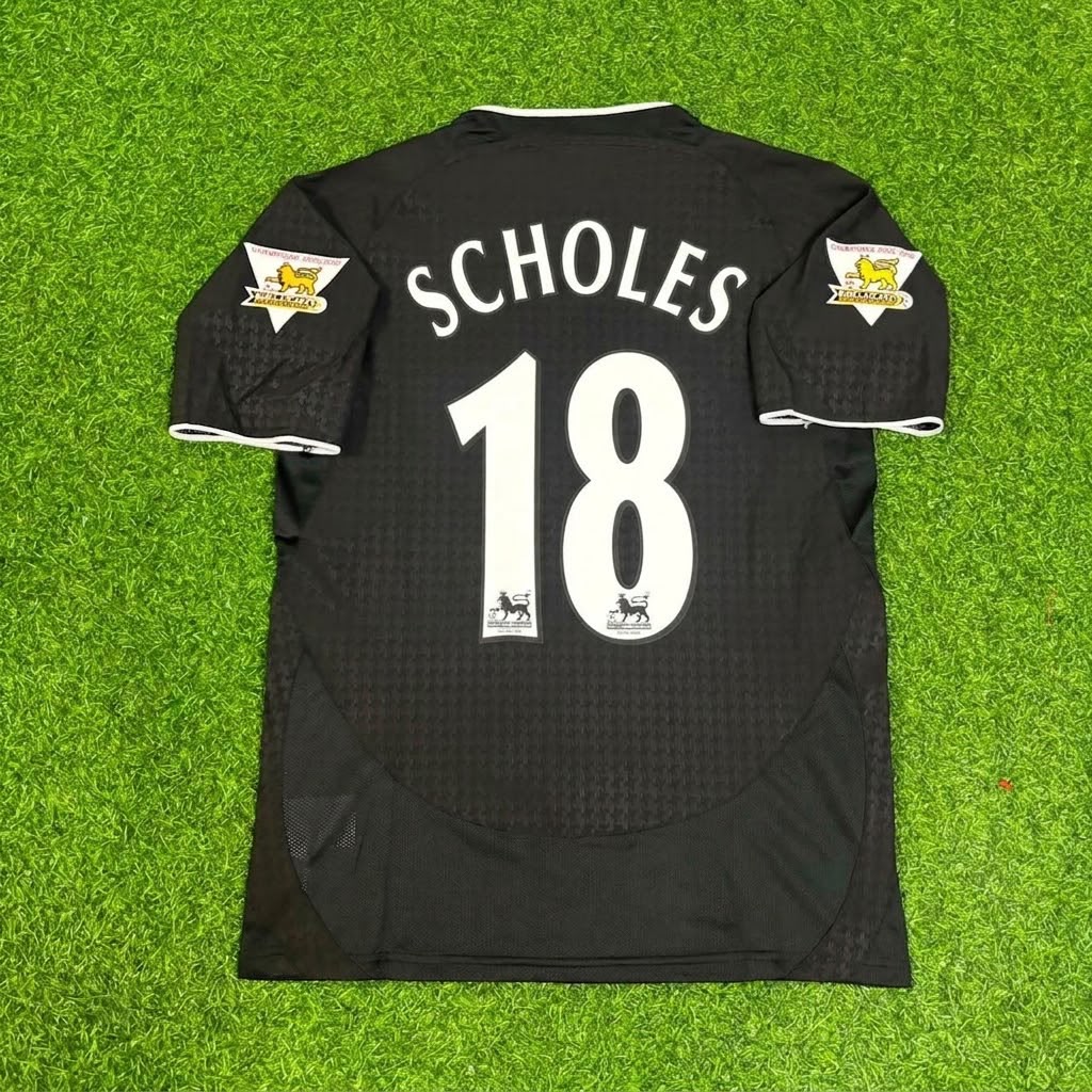Paul Scholes Manchester United 2003-2004 Away Black Retro Football Jersey – Back View