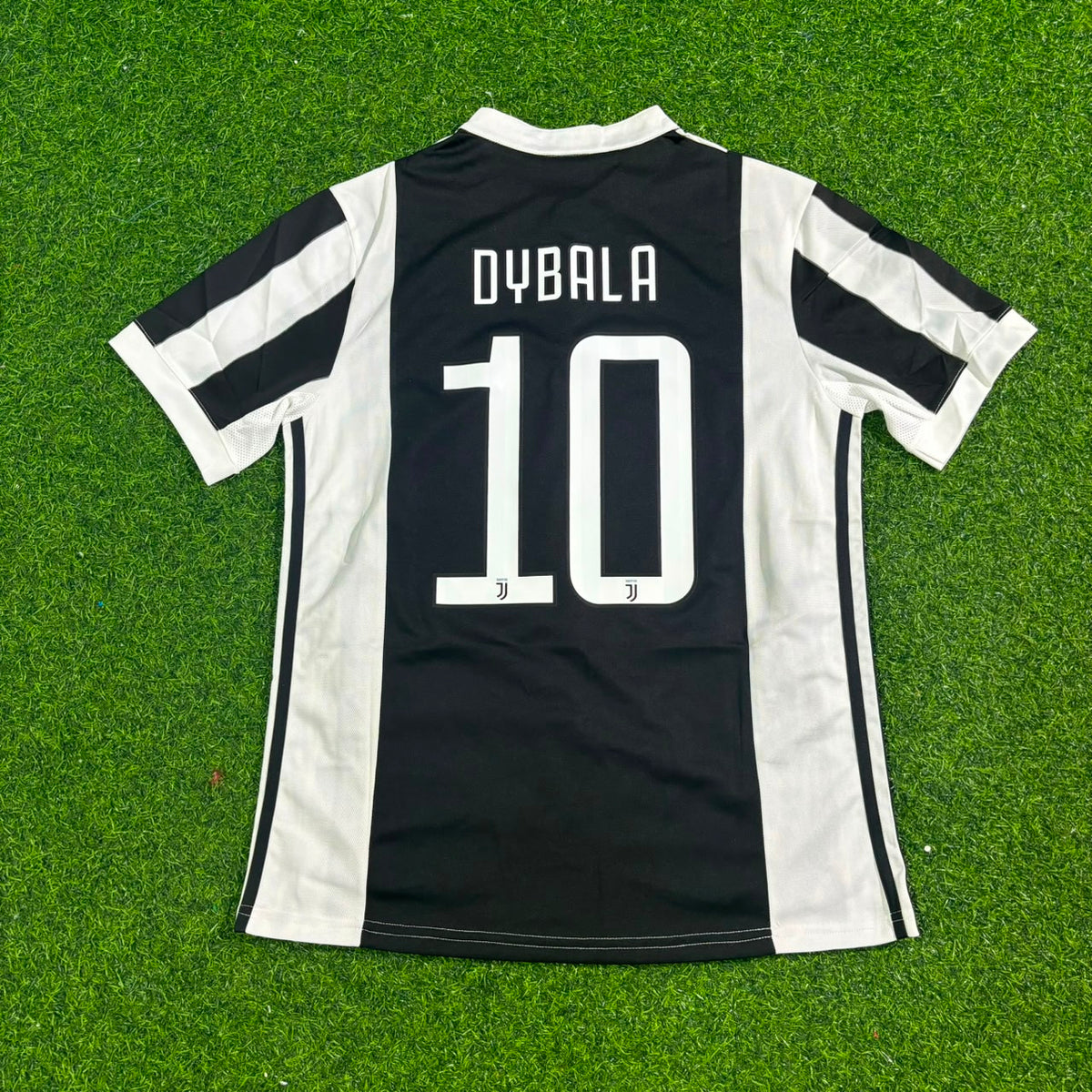 2017/18 Paulo Dybala #10 Juventus Retro Football Jersey – Back View
