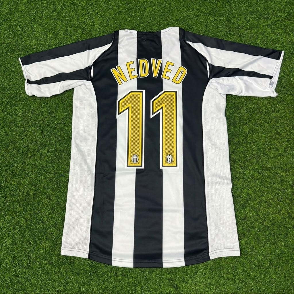 Pavel Nedvěd #11 Juventus 2004-2005 Black White Home Retro Football Jersey – Back View