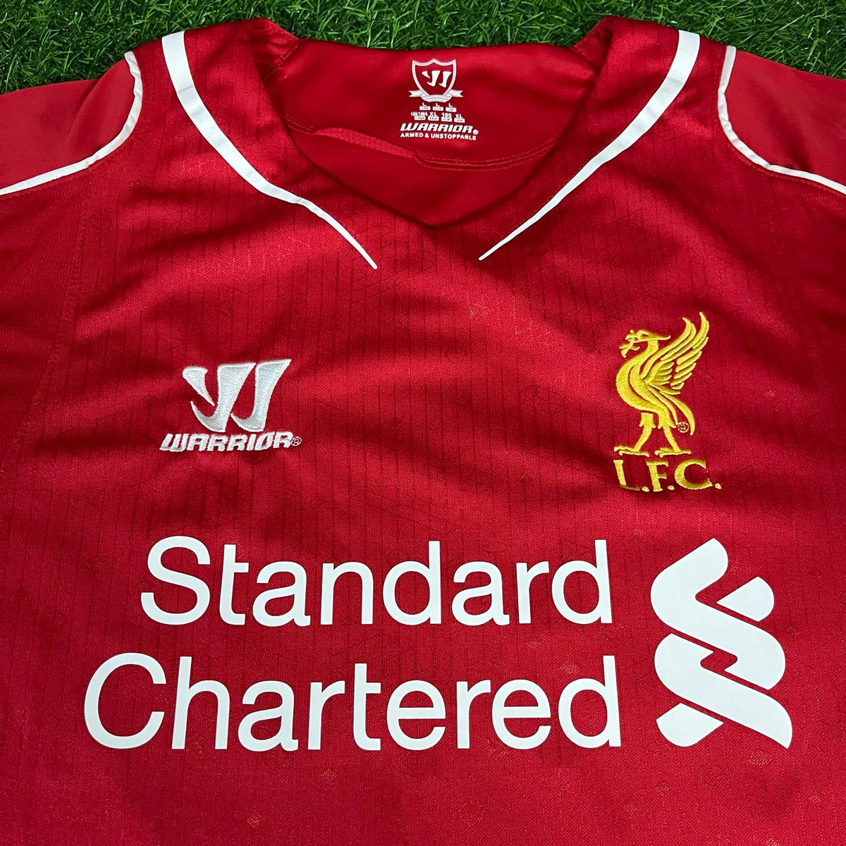 Philippe Coutinho 10 – Liverpool 2014/15 Home Retro Kit Jersey – Detailed View