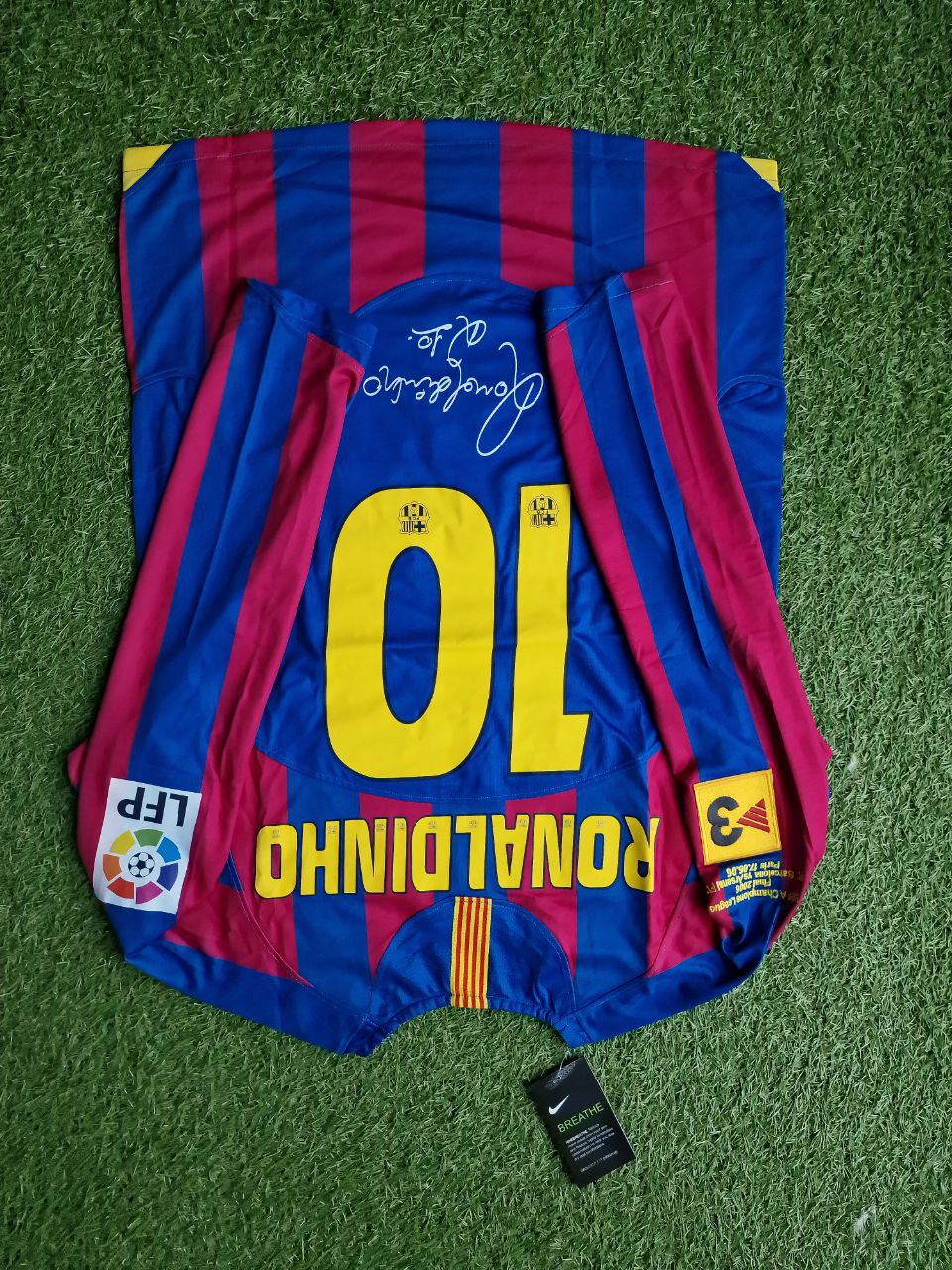 Ronaldinho Gaucho 10 – Barcelona 2006 Final Retro Long Sleeve Football Jersey – | | – 5