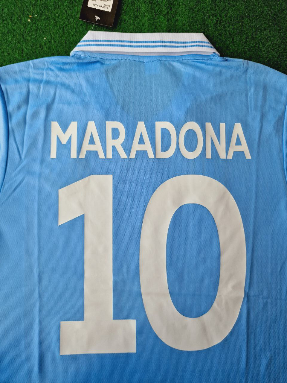 Diego Armando Maradona 10 - Napoli 1986 1987 Retro Football Jersey – Detailed View