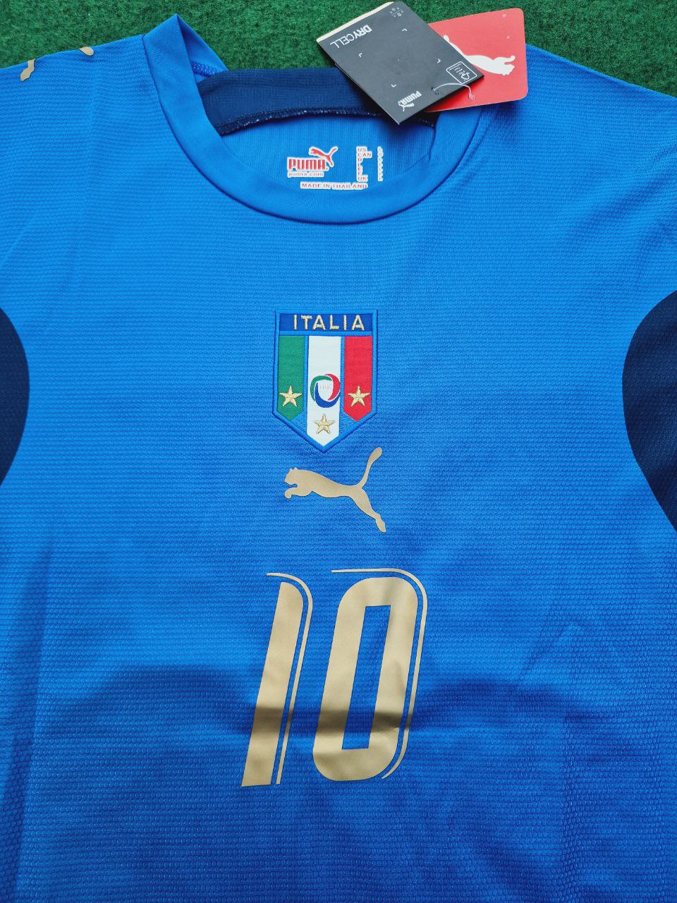 Francesco Totti 2006 World Cup Italy Retro Jersey – Detailed View