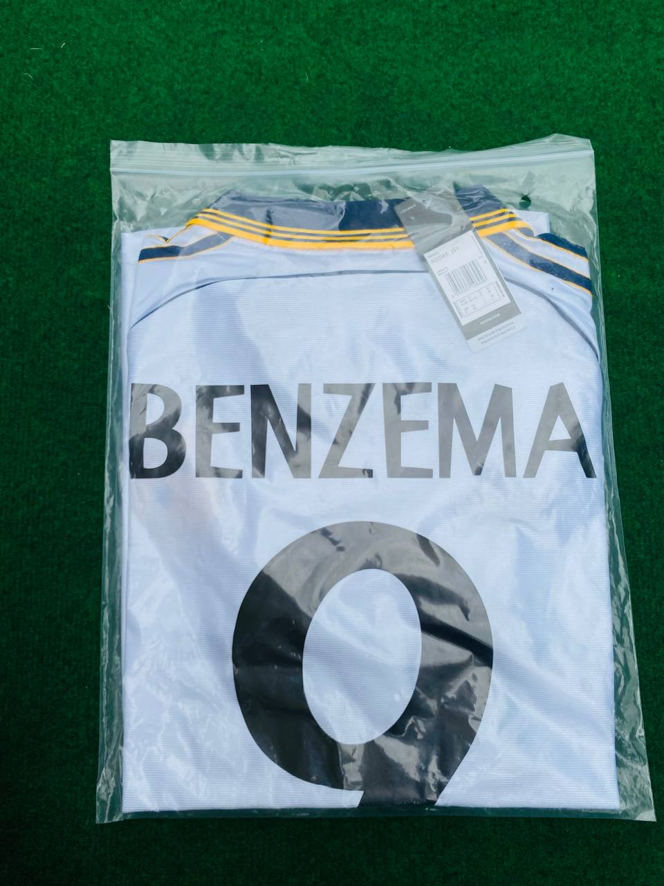 Karim Benzema Retro Special Product Jersey – Detailed View