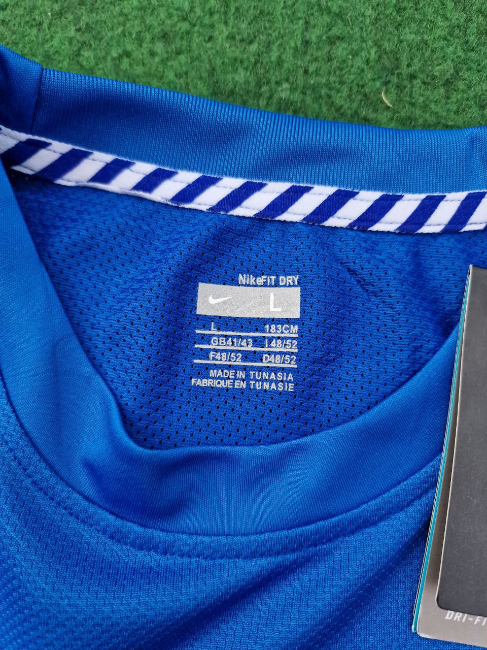 2008 Manchester United Retro Football Jersey – Rio Ferdinand – 4