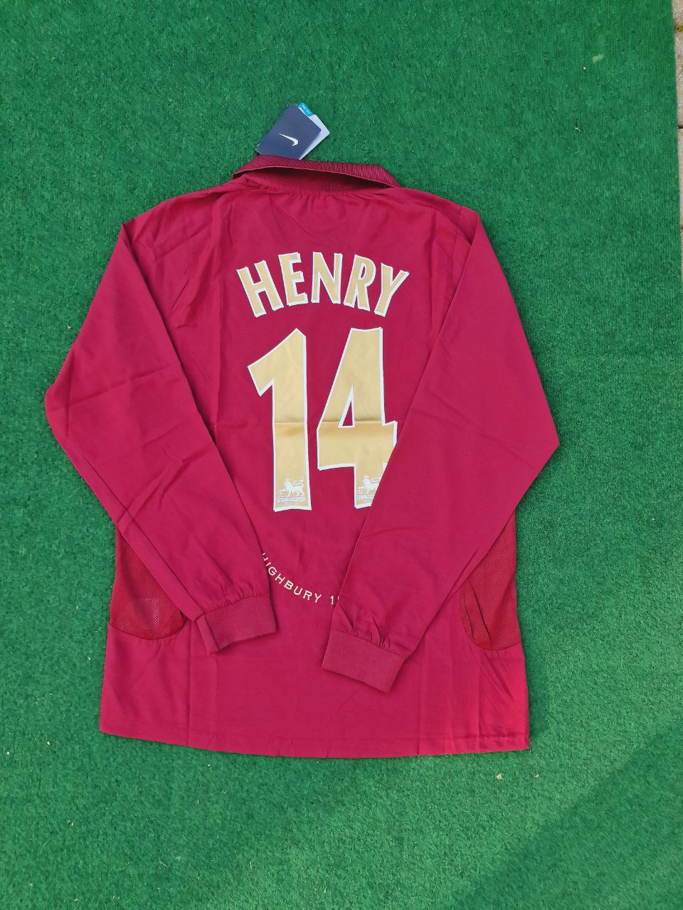 Arsenal Retro 2005 Burgundy Long Sleeve Jersey – Back View