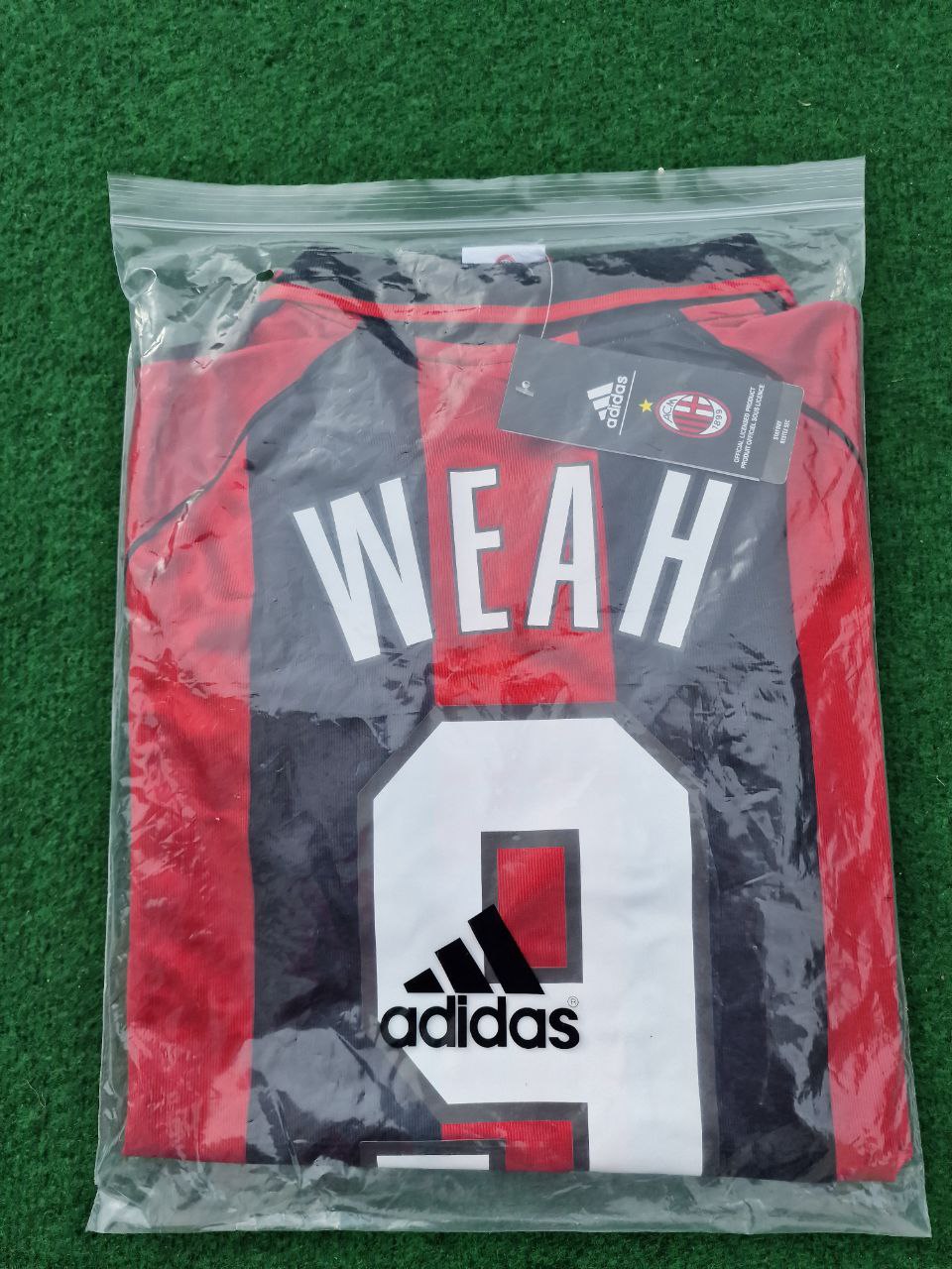 1998/99 George Weah AC Milan Retro Football Jersey – 7