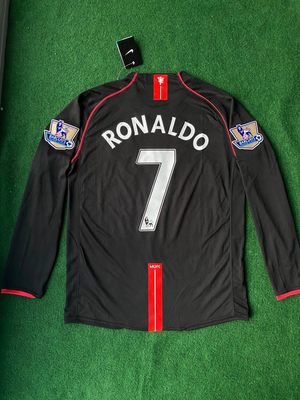 Cristiano Ronaldo 2007-2008 Manchester United Black Retro Jersey – 5