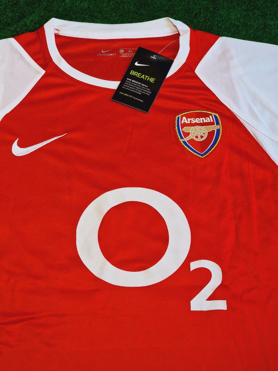 2002/03 Viktor Gyökeres 14 - Arsenal o2 Home Retro Football Jersey Soccer – Detailed View